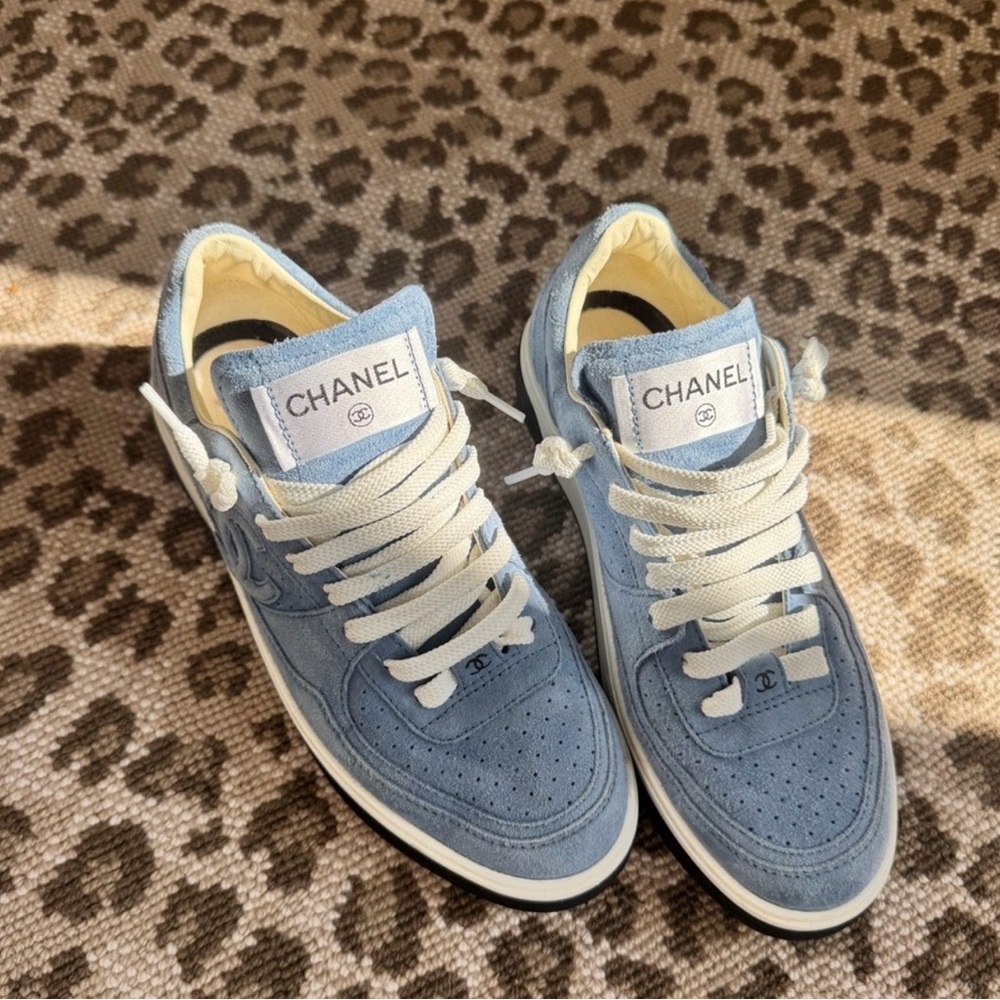 CHANEL NEVER WORN Light Blue Suede Low-Top Sneakers with White Laces